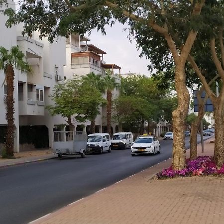 Nelly'S Housing Unit Apartamento Eilat Exterior foto