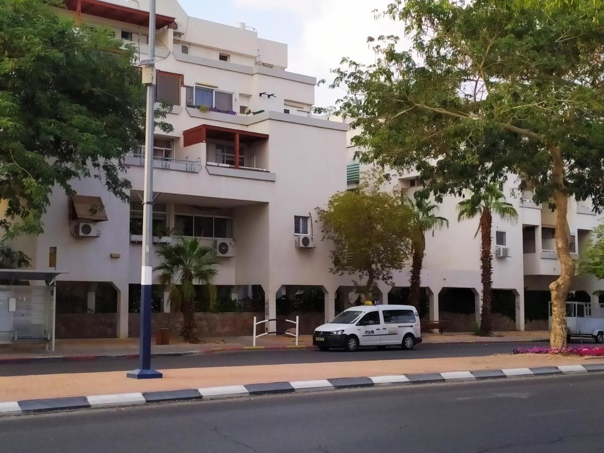 Nelly'S Housing Unit Apartamento Eilat Exterior foto